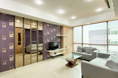 Foto 16 - Modern Look And Comfort 2Br Kemang Village Apartment