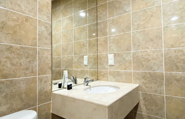 Modern Look And Comfort 2Br Kemang Village Apartment - Foto 24