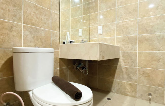 Modern Look And Comfort 2Br Kemang Village Apartment - Foto 25