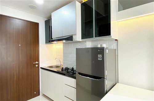 Photo 7 - Best Deal And Cozy Studio Room Transpark Cibubur Apartment