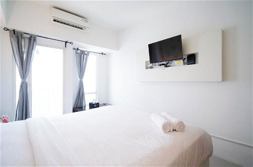 Photo 19 - Nice And Comfy Studio At Orchard Supermall Mansion Apartment