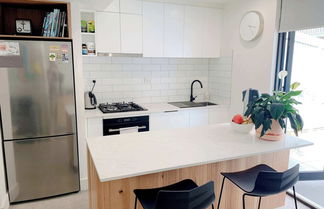 Photo 3 - Beautiful 1-bedroom Townhouse in Northcote