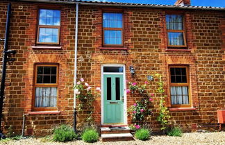 Foto 1 - Beautiful 6-bed Dog Friendly Cottage in Heacham