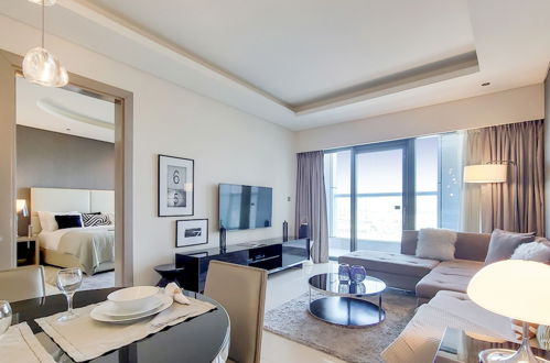 Photo 14 - Manzil - 1BR | Downtown | Near Burj & Dubai Mall