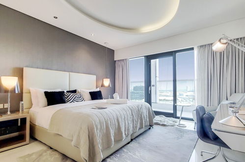 Photo 3 - Manzil - 1BR | Downtown | Near Burj & Dubai Mall