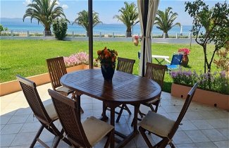 Foto 1 - Stunning Beachfront Villa for Rent