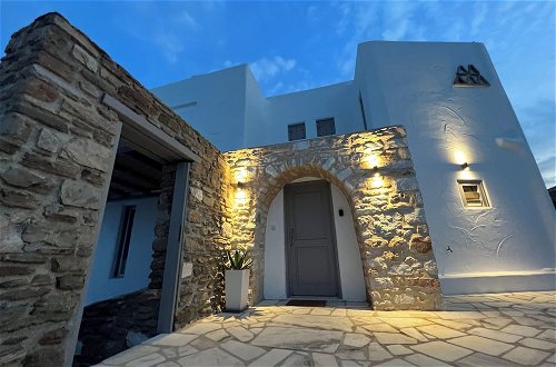 Foto 30 - Immaculate Villa & Pool in Paros - Sleeps 10