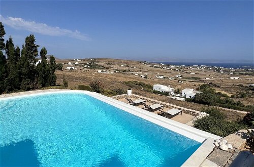 Foto 11 - Immaculate Villa & Pool in Paros - Sleeps 10