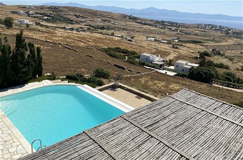 Photo 1 - Immaculate Villa & Pool in Paros - Sleeps 10