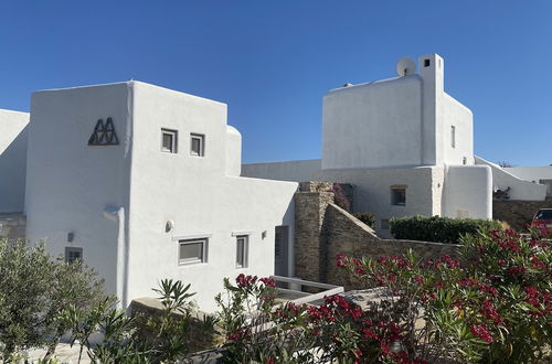 Photo 28 - Immaculate Villa & Pool in Paros - Sleeps 10