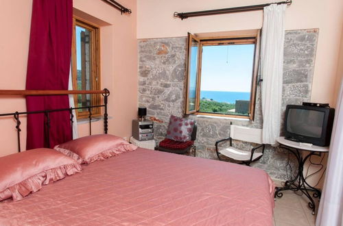 Photo 5 - Spacious Villa Stunning Seaview - Perfect Location