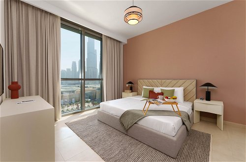 Photo 2 - Maison Privee - Luxury Apt with Burj Khalifa Vw & Direct Mall Access