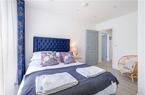 Photo 11 - Luxury 1 & 2 bed Apartment free parking