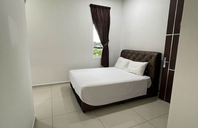 Alpine PD Taman Kiara 2 Homestay - Photo 7