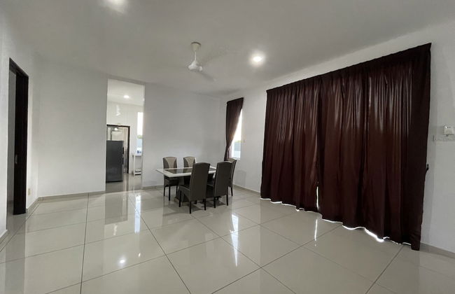 Alpine PD Taman Kiara 2 Homestay - Photo 39