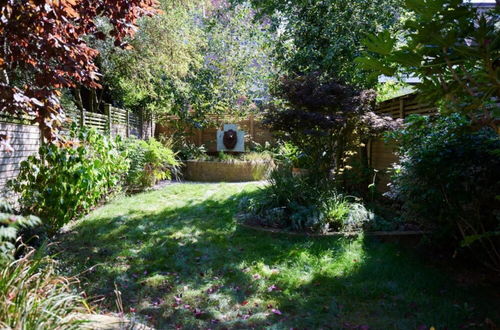 Photo 29 - The Chelsea Wonder - Spacious 3bdr Flat With Terrace Garden