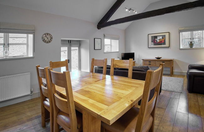 Host Stay Derwent - Photo 4
