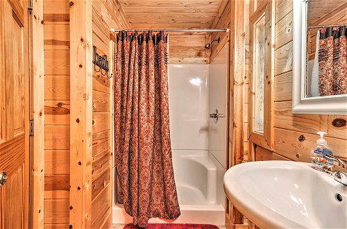 Photo 6 - Log Cabin w/ Deck & Hot Tub: 5 Mi to Dollywood