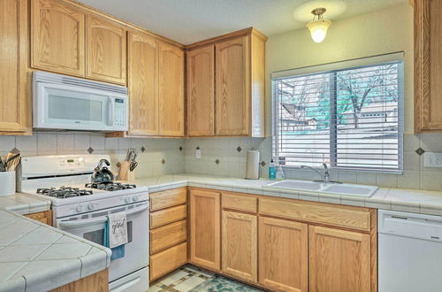 Photo 10 - Stunning Groveland Home w/ Outdoor Kitchen