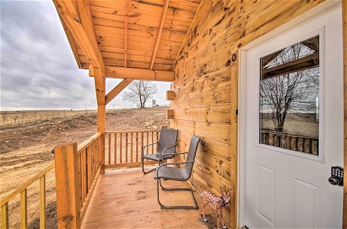 Foto 14 - Quiet Farmhouse-style Cabin w/ Front Porch