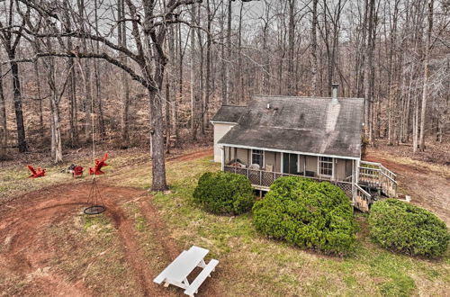 Foto 4 - Cozy Rixeyville Cottage w/ Deck, Grill, & Stabling