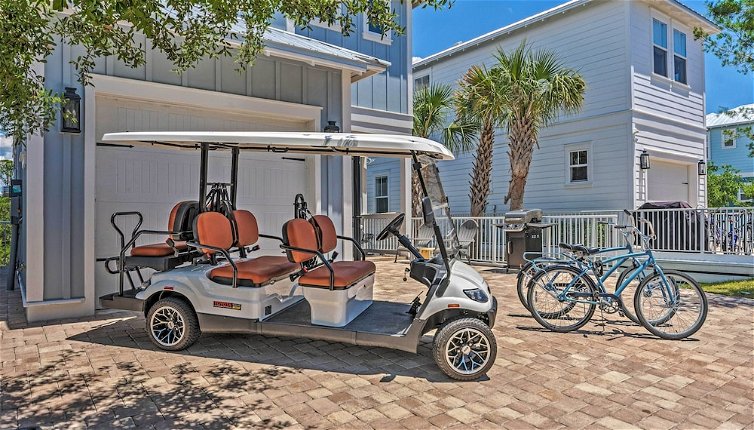 Photo 1 - Beach House Right off 30A w/ 6-seater Golf Cart