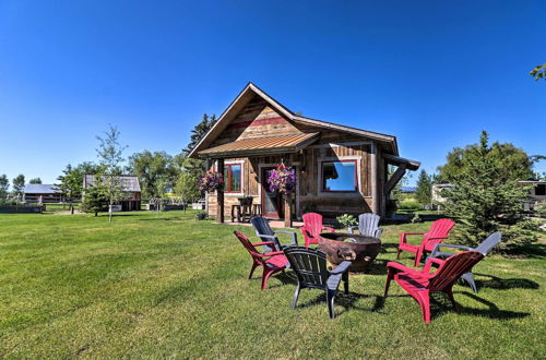 Photo 19 - Stunning Cottage on 30-acre Farm: Fire Pit