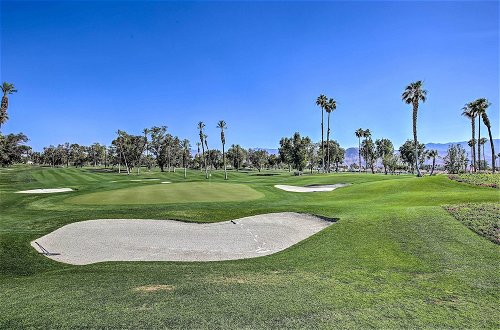 Foto 22 - Sleek Rancho Mirage Villa: Patio, Pool, Golf
