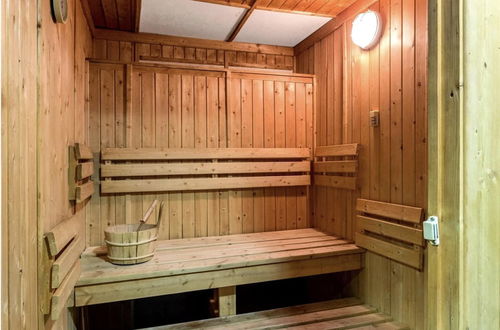 Photo 15 - Luxury Stay With Sauna, Gym, and Pool in Leicester