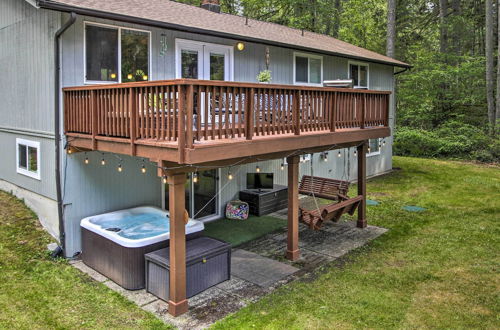 Photo 8 - Anderson Island Home w/ Yard & Hot Tub by Beaches