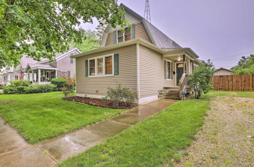 Photo 15 - Renovated Lake Geneva Home Near Dtwn + Beach