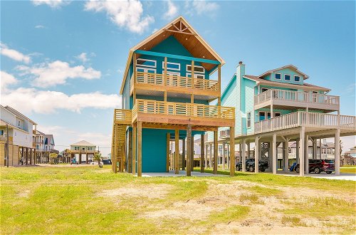 Photo 21 - Modern Freeport Beach House Rental w/ Ocean View