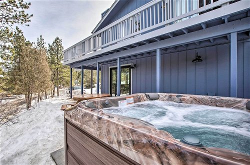 Foto 16 - Luxe Updated Home w/ Grill + Hot Tub: 4 Mi to Rmnp