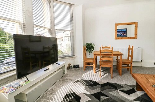 Foto 12 - Apartment Located Centrally for up to 4 Guests