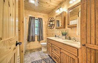 Foto 3 - Pet-friendly Lakeview Cabin w/ Hot Tub