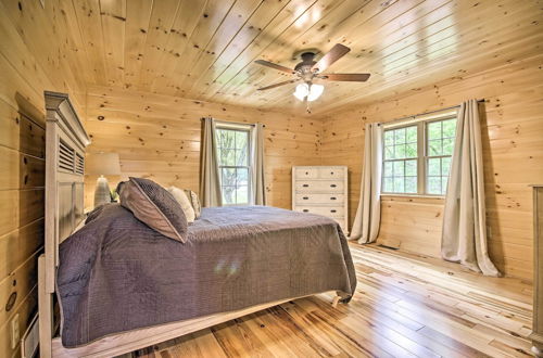 Photo 34 - Pet-friendly Lakeview Cabin w/ Hot Tub