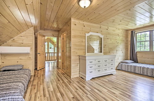 Photo 20 - Pet-friendly Lakeview Cabin w/ Hot Tub