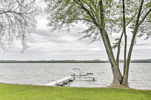 Foto 13 - Pet-friendly Lakeview Cabin w/ Hot Tub