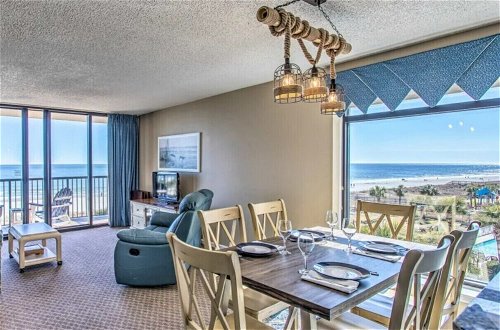 Photo 9 - Stunning Oceanfront 3 bedroom condo