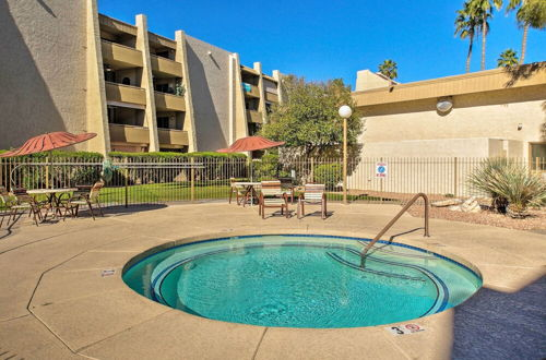 Photo 3 - Scottsdale Condo w/ Pool, 1 Mi to Old Town