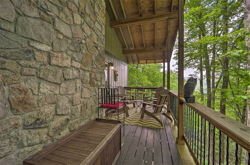 Photo 2 - Beech Mountain Home w/ Covered Deck & Gas Grill