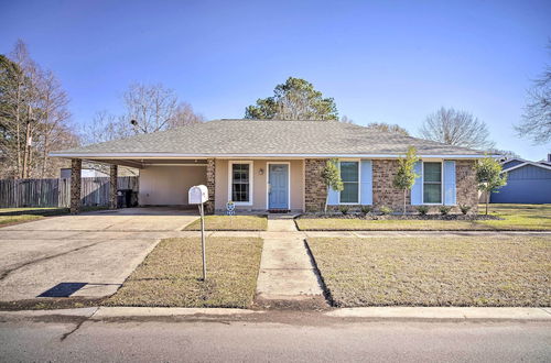 Photo 3 - Updated Baton Rouge Home ~ 10 Mi to Dtwn