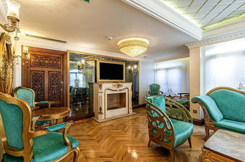 Photo 17 - Stylish Studio in Historic Mansion in Beylerbeyi