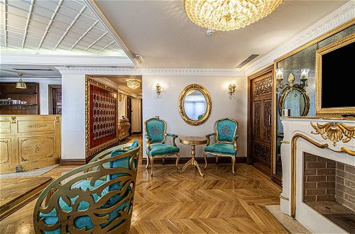 Foto 14 - Gorgeous Studio in Historic Mansion in Beylerbeyi