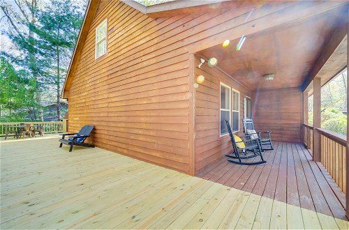 Photo 4 - Peaceful Candler Cabin w/ Private Hot Tub