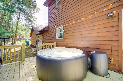 Photo 10 - Peaceful Candler Cabin w/ Private Hot Tub