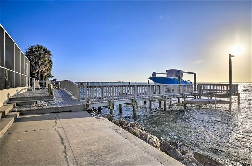 Photo 6 - Stunning Bayfront Retreat With Pool, Spa & Dock