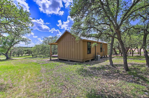 Photo 15 - Rustic-chic Country Cabin - 10 Mi to Main Street