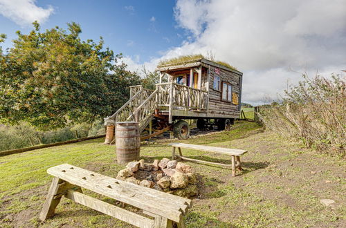 Photo 8 - 2x Double Bed - Glamping Wagon, Dalby Forest