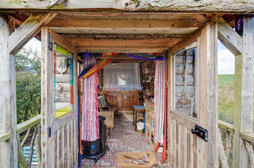 Photo 9 - 2x Double Bed - Glamping Wagon, Dalby Forest